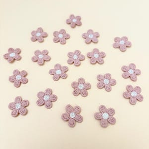 Dusty Pink Mini Daisy 15mm 6pcs,Floral Applique Sew on, Embroidery Flower Patch, Sew on Craft Mini Flower Patches Pastel Daisy