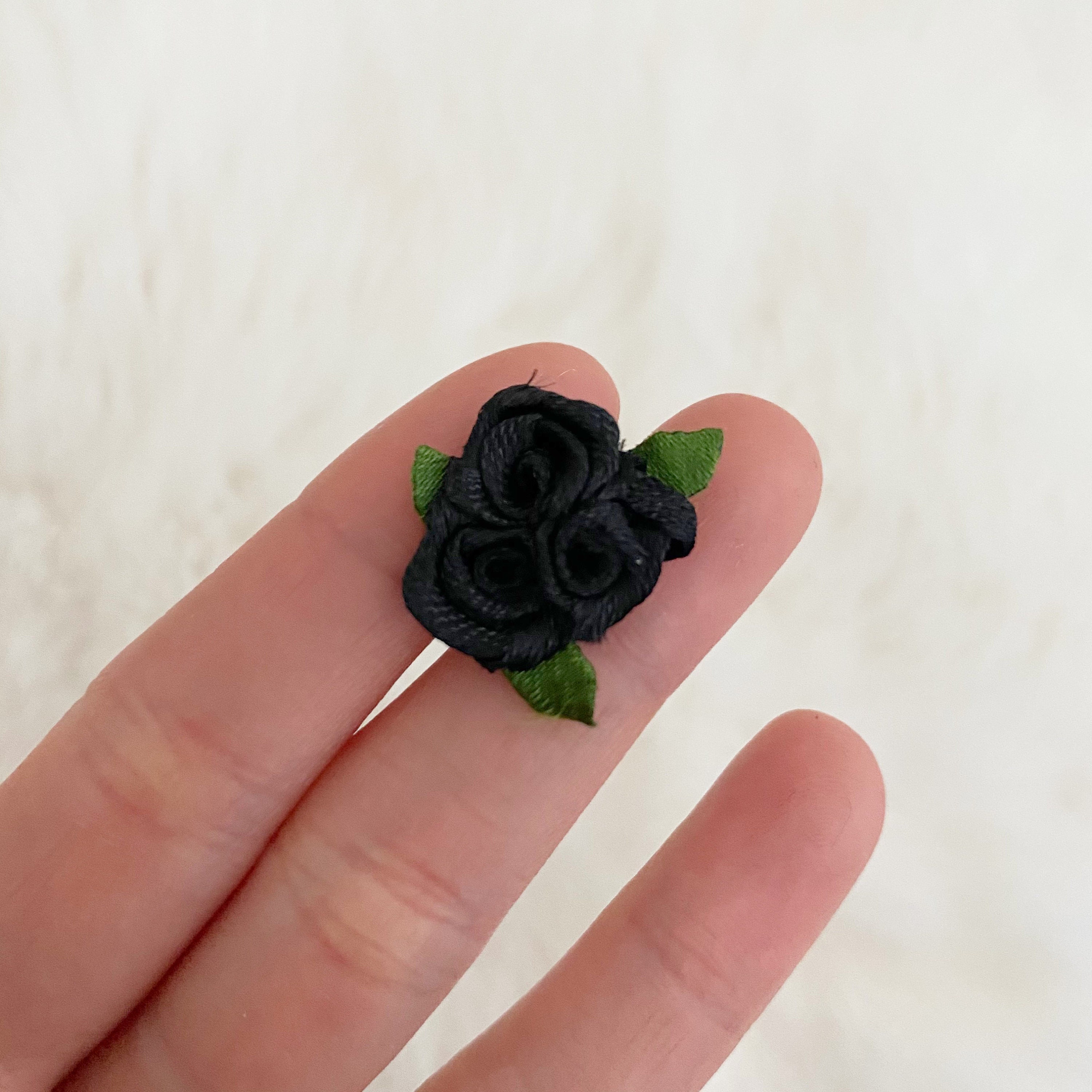 Black Triple Roses 20mm, Mini Rose Bouquet, Tiny Craft Roses, Black ...