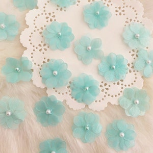 Turkoois kersenbloesems, blauwe stoffen bloemen, bruiloft ambachtelijke levering, gunstdecoratie, kaarten maken, kostuumappliqué, bloemen kralenstof