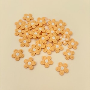Mustard Yellow Mini Daisy 15mm 6pcs, Floral Patches Sew on, Embroidery Flower Patch, Sewing Crafting Small Flower Patches, Daisy Applique