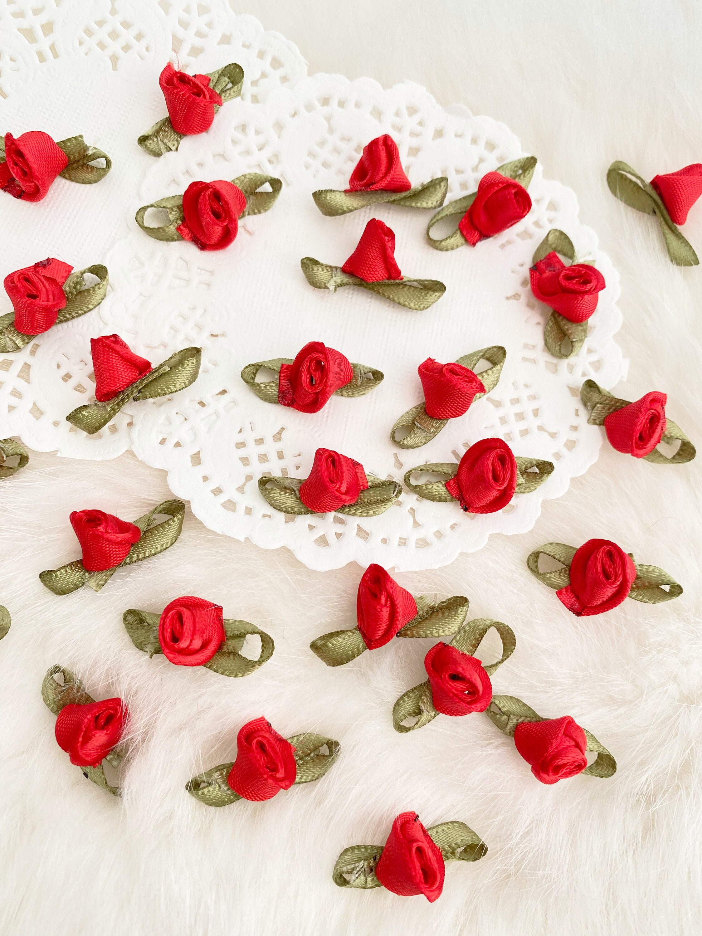 Small Red Rosebuds 20mm, Mini Red Satin Roses, Miniature Roses for Crafts, Doll Making Invitation Card,Small Red Fabric Roses Craft Flowers