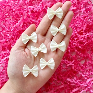 Mini papillon avorio (1"), mini fiocchi di nastro, fiocchi applique, fiocchi di raso, fiocchi di stoffa, creazione di fermagli per capelli, fiocchi per bomboniere, fiocchi bianco sporco, piccoli fiocchi