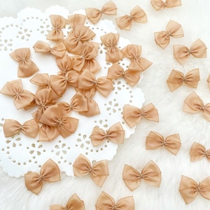 Mini papillon in chiffon cachi 20mm, piccoli fiocchi a nastro, costumi per bambole, fornitura di cucito, fiocchi artigianali, fabbricazione di carte, fiocchi fatti a mano per l'artigianato