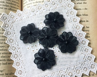 20 flores de cerezo negro, flores de tela pequeñas, apliques de costura, confección de disfraces, fabricación de muñecas, suministro cosido a mano, flores artesanales negras