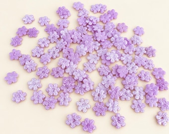 50 florecitas de terciopelo lavanda súper pequeñas de 7 mm - Mini flores para coser en ropa de muñecas, adornos, apliques planos, manualidades en miniatura