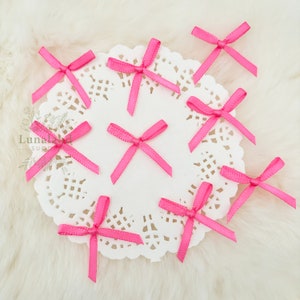 Mini hete roze strikken 1/8 lint, donkerroze satijnen strikken, roze lintbogen, ambachtelijke strikken, decorbogen, kleine roze strikken, partij gunst naaibogen