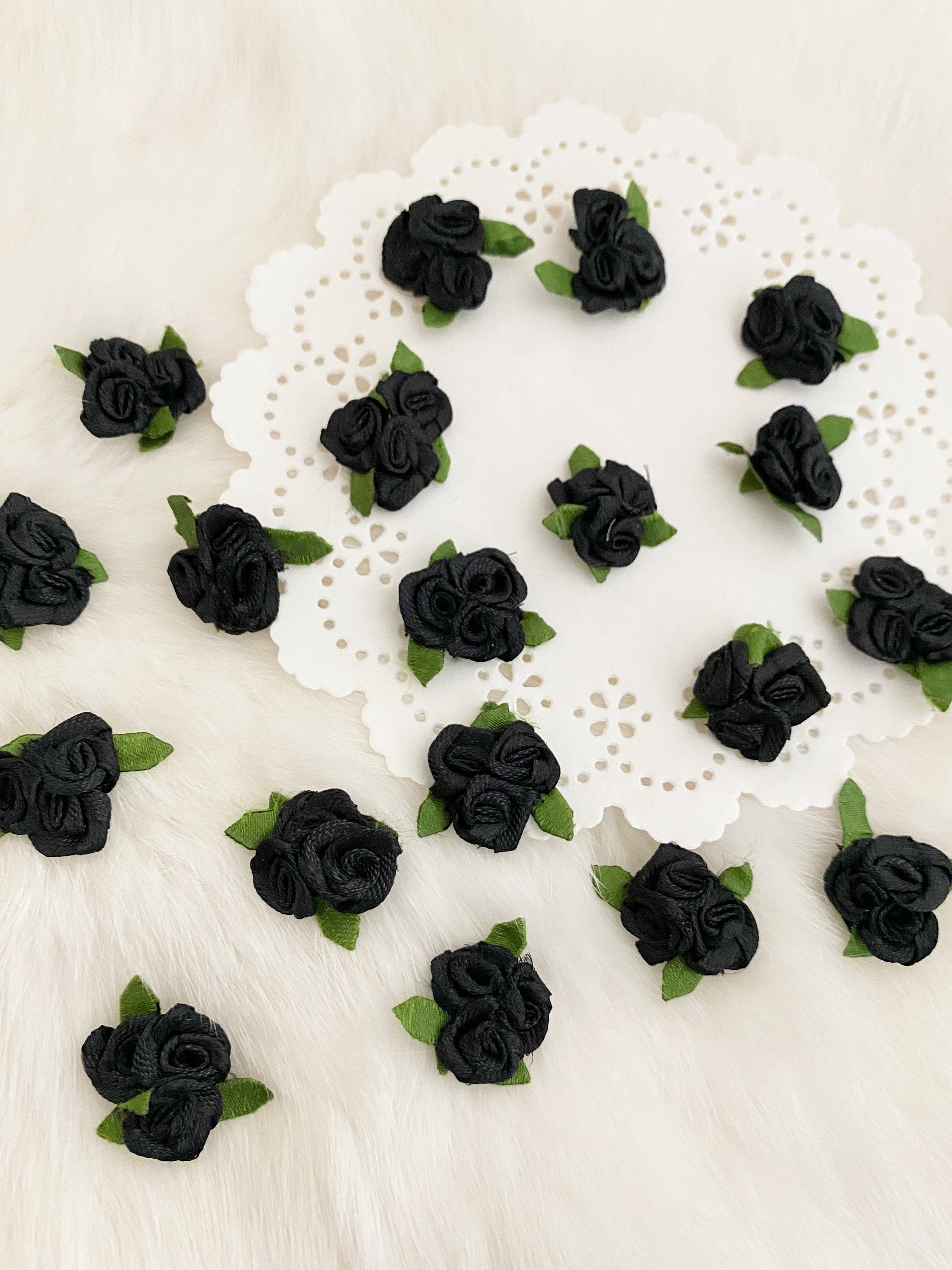 Black Triple Roses 20mm, Mini Rose Bouquet, Tiny Craft Roses, Black ...