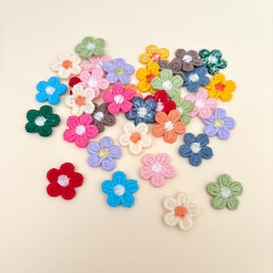 Assorted Mini Daisy 15mm 15pcs, Mix Colors Embroidery Applique Sew on, Flower Patch,Needle Craft Sewing Embroider Flowers Small Fabric Daisy