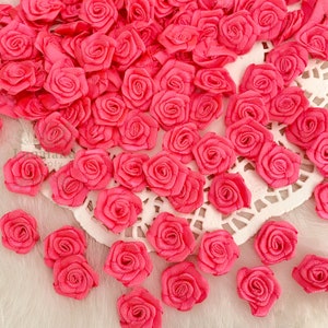 Hot Pink Satinrosen 20 mm, rosa Satinrosen, Bandrosen, Kostüm Nähen Applikation, Wäschebögen, Hochzeitsblumen Dekor Einladungskarte