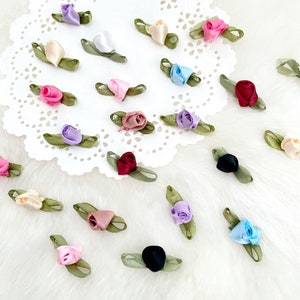 Botões de rosa em cores variadas, rosas multicoloridas sortidas, mini rosas de cetim, suprimentos para flores artesanais, flores para decoração faça você mesmo, apliques de rosas
