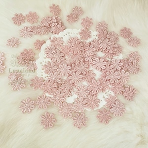 Tiny Dusty Pink Daisy 10mm 15pcs, Embroider Flower Applique, Flower Patch, Bridal Dress Embellish, Mini Fabric Daisy, Handmade Lace Flower
