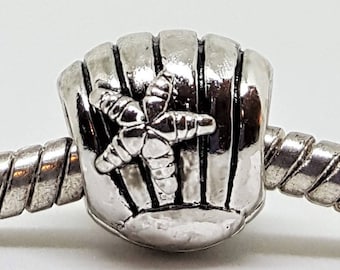 Silver Sea Shell with Starfish Charm for European Bracelets