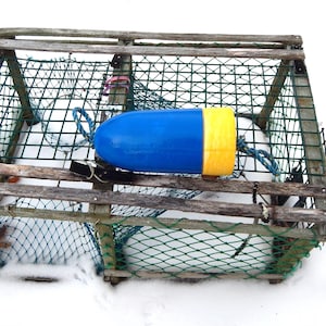 FREE SHIPING 215 Maine Lobster Buoy Bouy pot ocean seashore lake tiki nautical decor beach lake Cape Cod