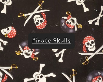 Deluxe Dice Bag, Pirate Skulls