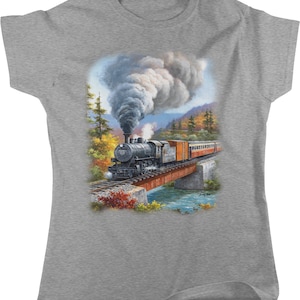 Train Crossing, Locomotive Bridge Women&#39;s T-shirt, NOFO_00412