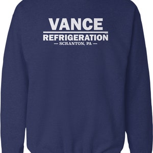 K&ouml;nnte beinhalten: Ein marineblauer Pullover mit wei&szlig;em Text, der "VANCE REFRIGERATION - SCRANTON, PA - " lautet.