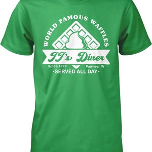 JJ's Diner, Waffles Famosos en Todo el Mundo Camiseta para Hombre, NOFO_02795 Irish Green