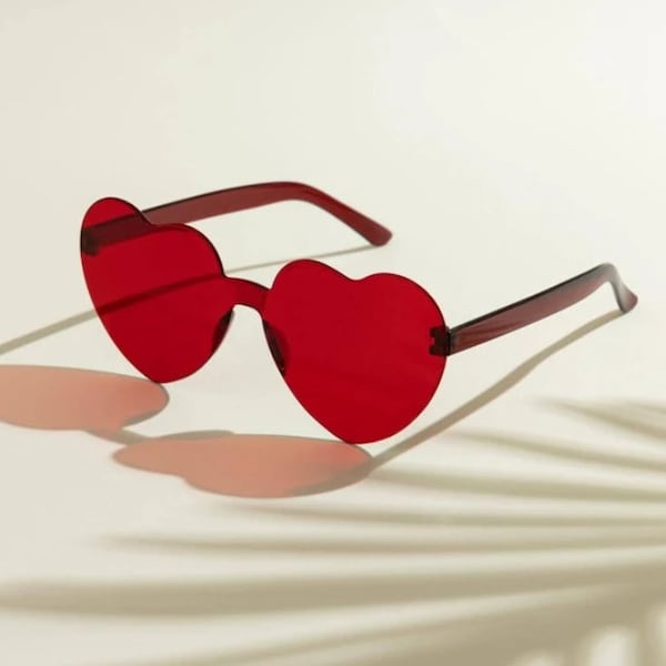 Lunettes de soleil coeur rouge - Lunettes de soleil à verres coeur rouges - Lunettes de soleil à verres coeur