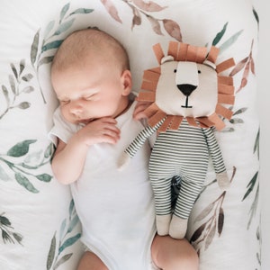 Carson The Lion Newborn Companion