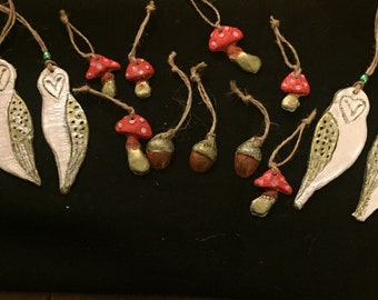 Set of clay wildlife hanging ornaments (5 barn owls, 4 toadstools, 3 acorns)