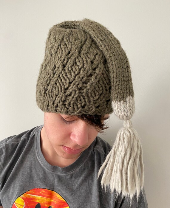 saracens bobble hat