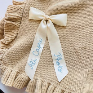 Personalized hair Bows, hand embroidered name for Girls, Satin ribbon long tails hair bow