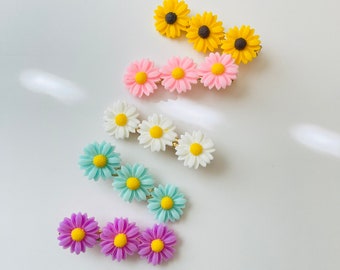 Floral hair clip, Resin Flowers Hair Bow, Girls and Toddler hair accessories, Daisy Clips