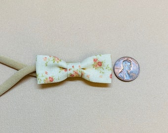 Itty Bitty Bows -Newborn