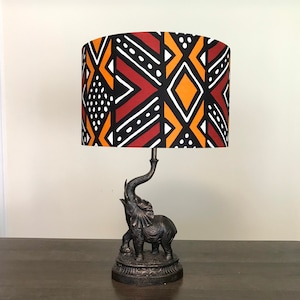 Lampskärm med afrikanskt tryck i trummönster, handgjord lampskärm med lertygstryck, boho heminredning, sänglampa