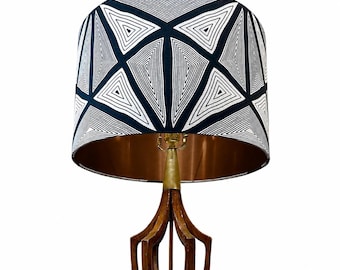 Pantalla de lámpara geométrica en blanco y negro con forro de cobre, pantalla cilíndrica moderna hecha a mano con estampado tribal africano, pantalla para lámpara de techo colgante o de mesa.