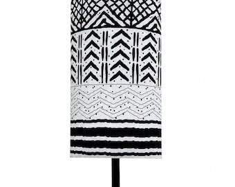 Pantalla de lámpara de pie con estampado de tela de barro en blanco y negro, pantalla de lámpara de inspiración africana, pantalla de lámpara alta de estilo bohemio moderno, pantalla de lámpara personalizada hecha a mano.
