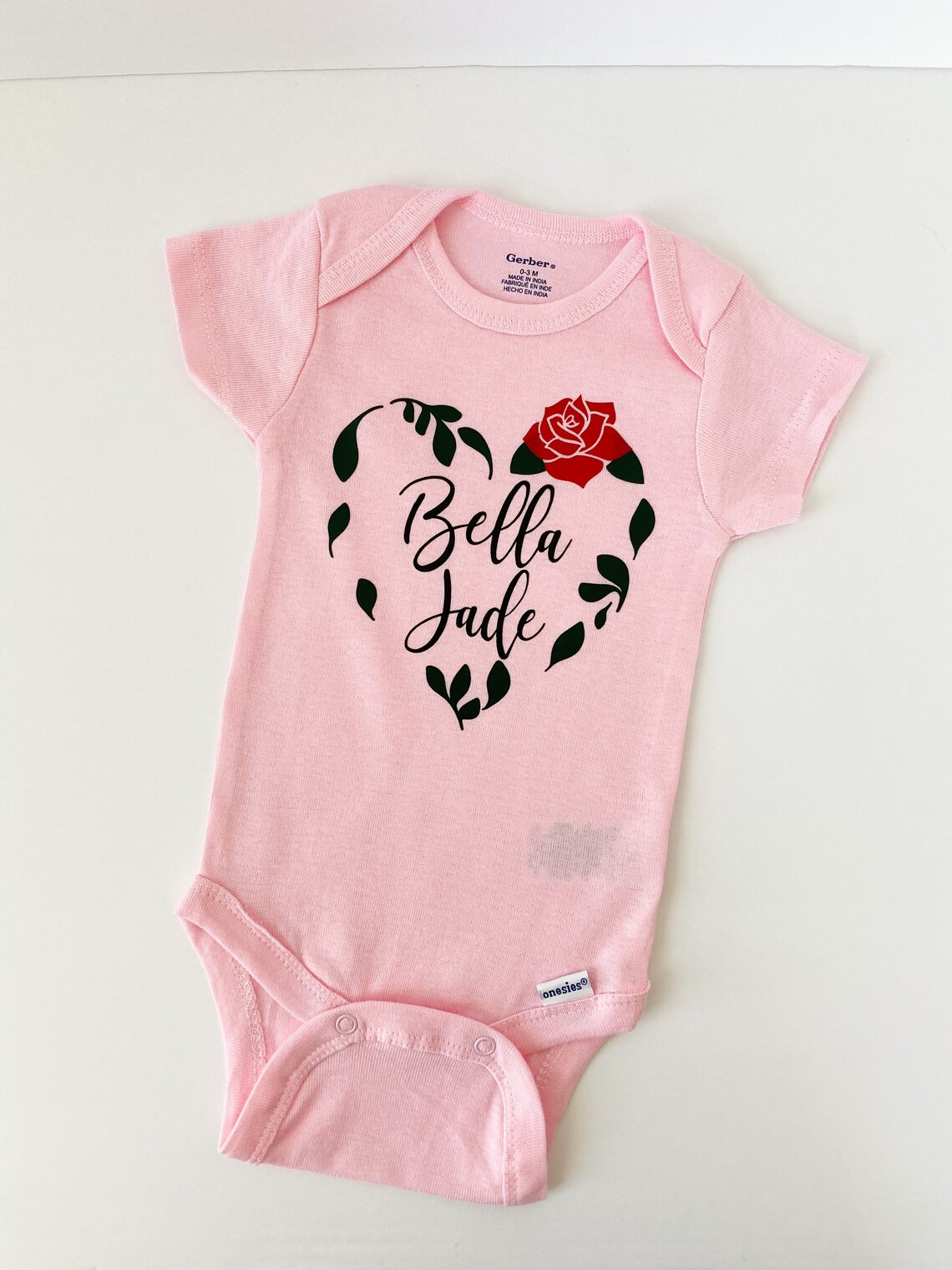 Rose Baby Gift Baby Girl Name Onesie Rose Onesie Rose Etsy.de