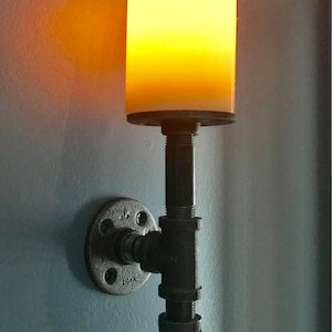 Wandkerzen oder Wandleuchten aus Industrierohr Industrie-Chic Steampunk inspirierte Farmhaus Dekoration