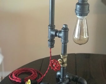 Steampunk desk lamp, Edison bulb, Vintage lighting, Rustic Retro lighting, Industrial Pipe, Industrial chic, Hampton Industrial