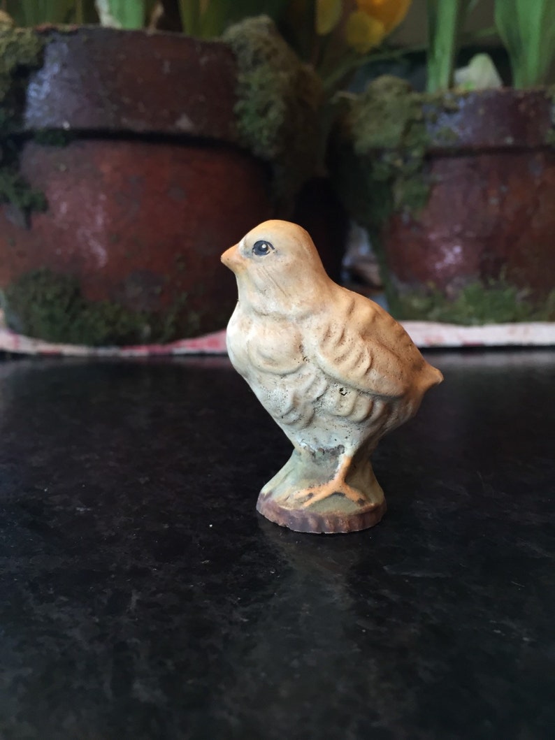 Primitive teeny tiny chick chalk ware