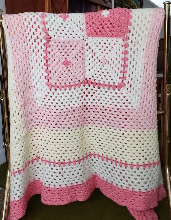 Vintage Crochet Blanket Soft Pinks Retro Throw Blanket Vintage Blanket Afghan Lap blanket Pink Decor