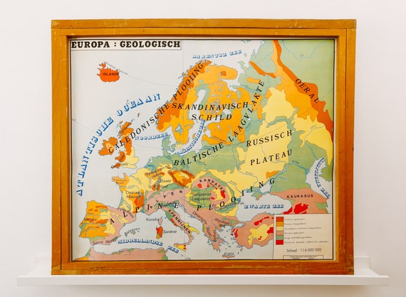 Original Vintage Flemish Educational School Wall Chart EUROPE GEOLOGICAL Geology MAP Beautiful Rare