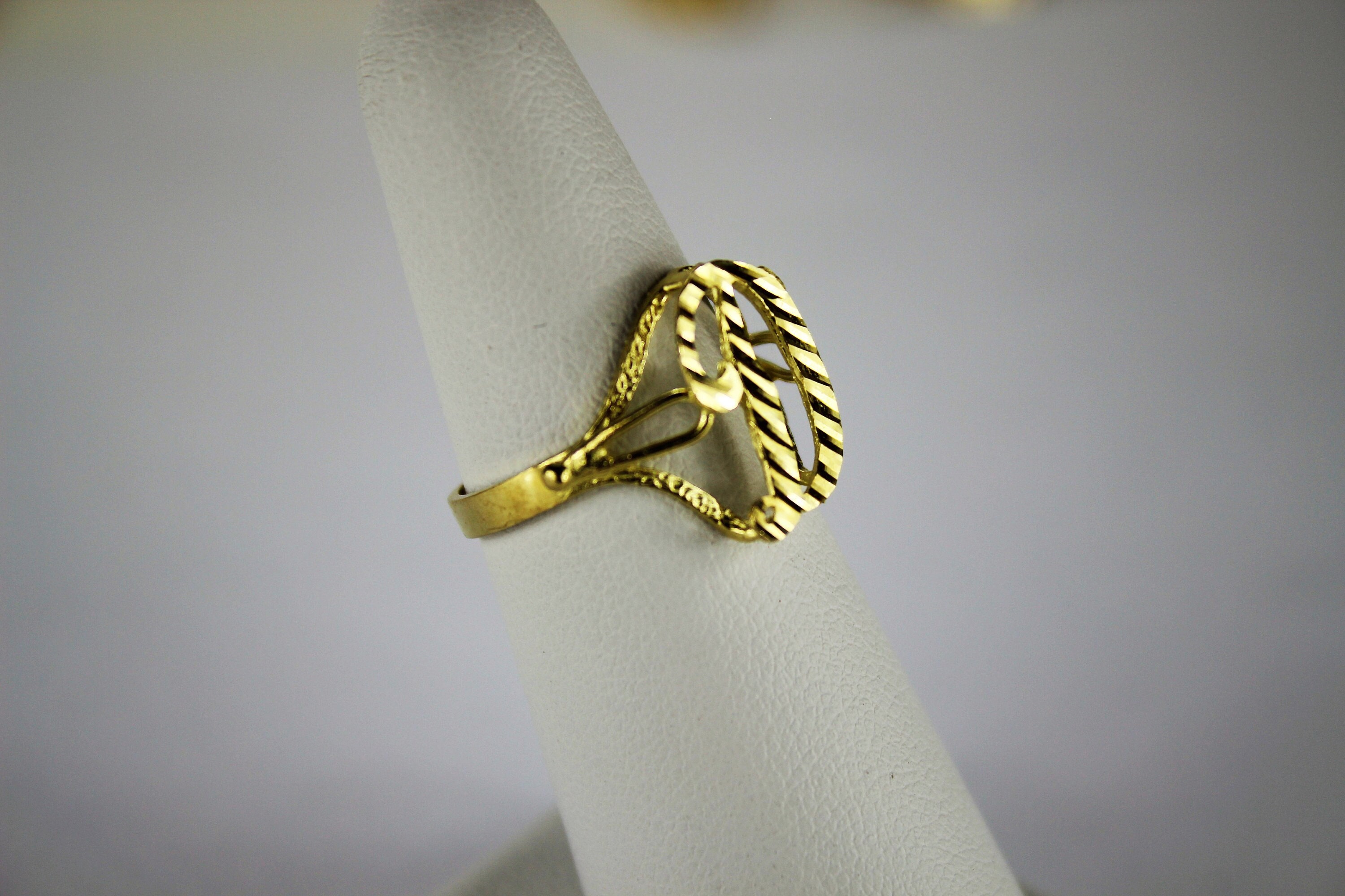 10K Real Yellow Gold Initial Ring Cursive Letters for Women