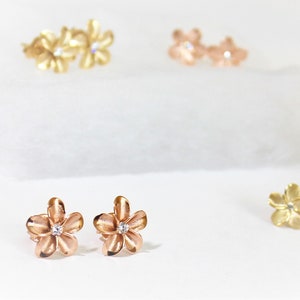 14K gelb & Rose Gold hübsche Blume Ohrringe 2 Größen mit CZ