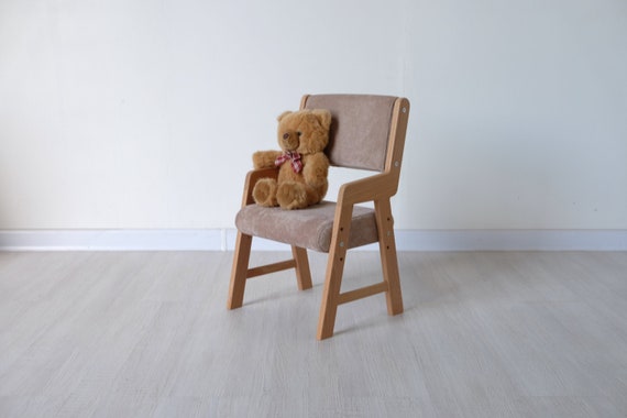 adjustable childrens chair