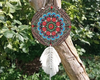 Decoración colgante de pared de arte popular polaco con macramé, adorno boho azul, rojo y negro, Wycinanki Polska, regalo para un nuevo hogar de Polonia