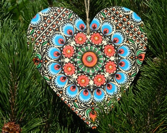 Polnische Volkskunst Mandala auf Holzherz, Blau und Rot Boho Wohndekor, Geschenk für Freundin, rustikale Schlafzimmerdekoration Boho