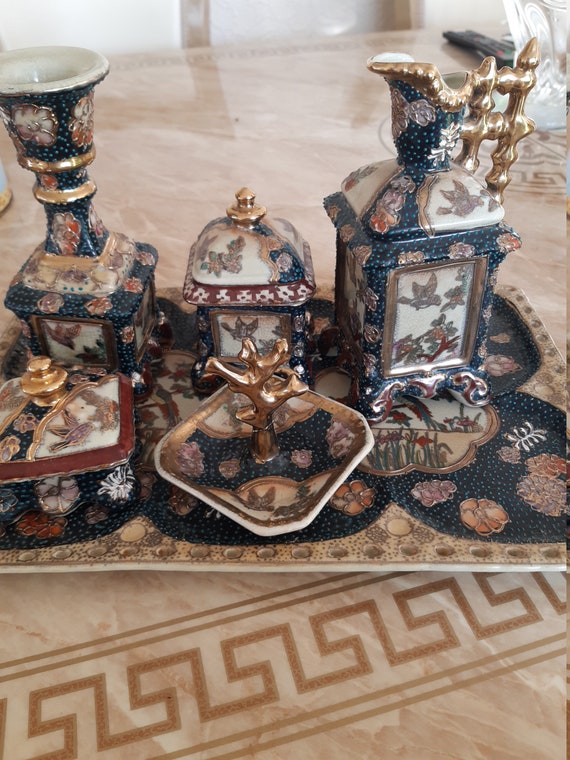 Chinese dressing table set