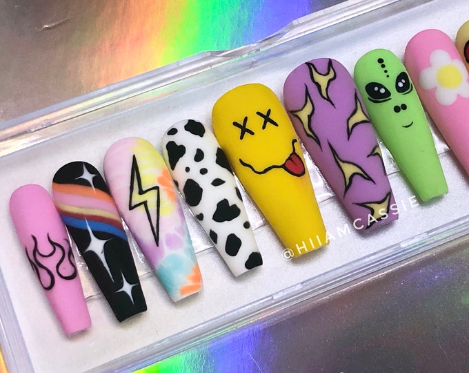 Mix and Match Aesthetic Nail Design Press on Nails Glue on - Etsy