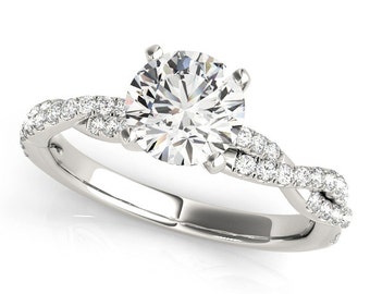 Beautiful Split Shank Engagement Ring with SI1 Diamond Side Stones