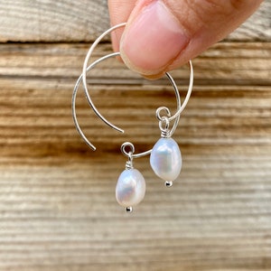 Silver pearl earrings, pearl hoop earrings, open hoop earrings, simple pearl earrings, bridal earrings, bridesmaid gift, Mother’s Day gift