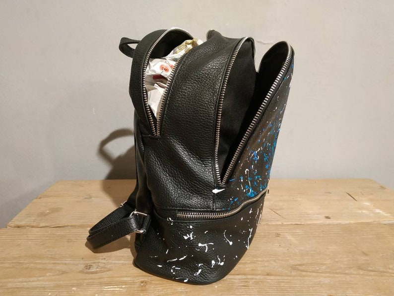 Italian leather backpack Black dark style with blue and White splash zaino in vera pelle colore nero donna ragazza woman litthe girl modern