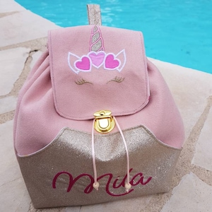 Sac à dos licorne pour enfant brodé et personnalisable