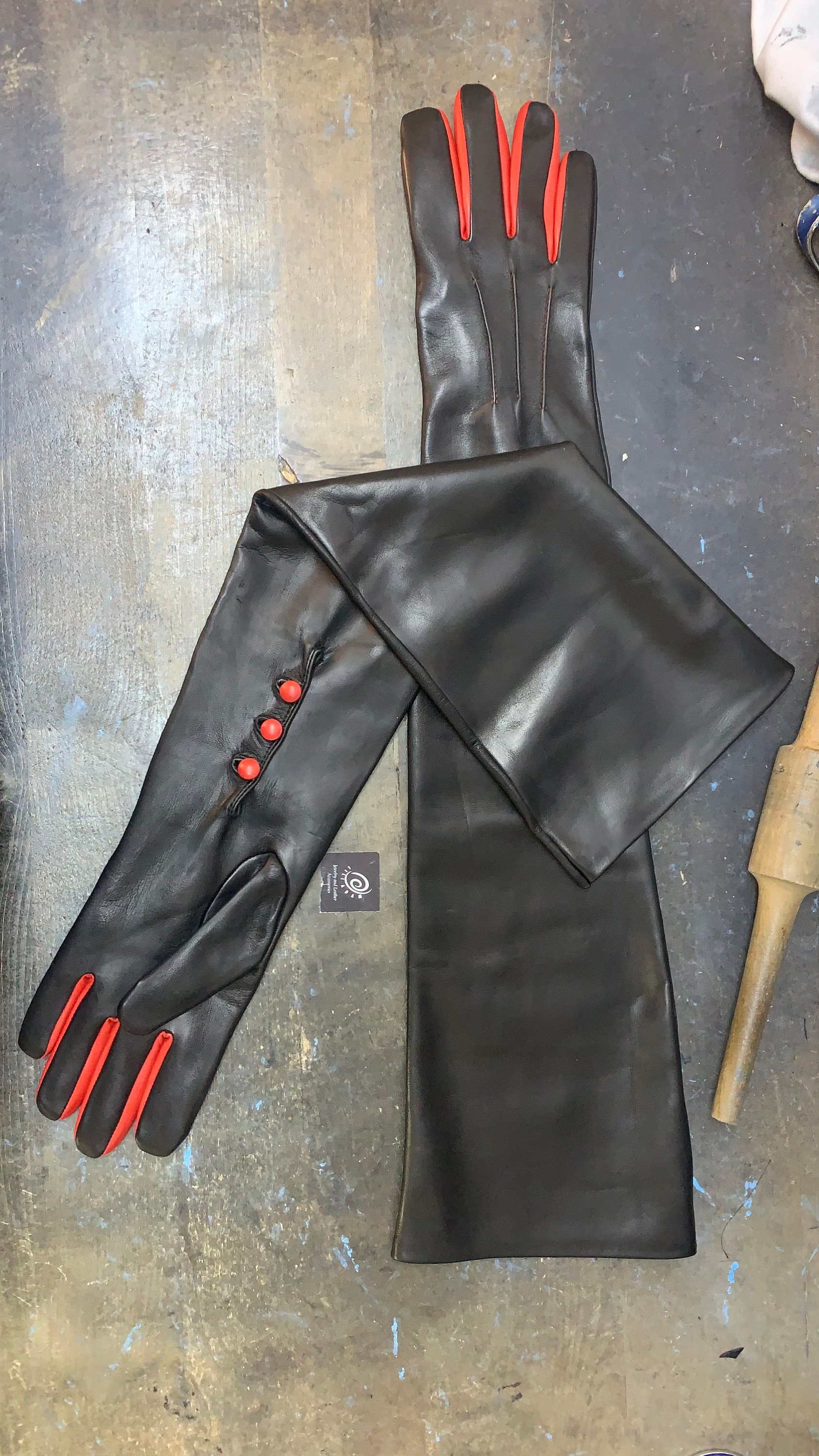 Long leather Gloves