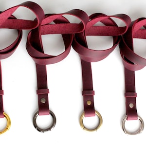 Porte-clés lanière en cuir Marsala, porte-cartes d'identité en cuir bordeaux, lanière en cuir pour clés, lanière en cuir personnalisée, lanière de clé en cuir